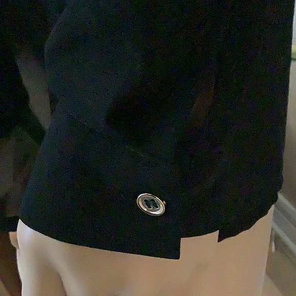 byguess t-shirt🖤 - Picture 8 of 9